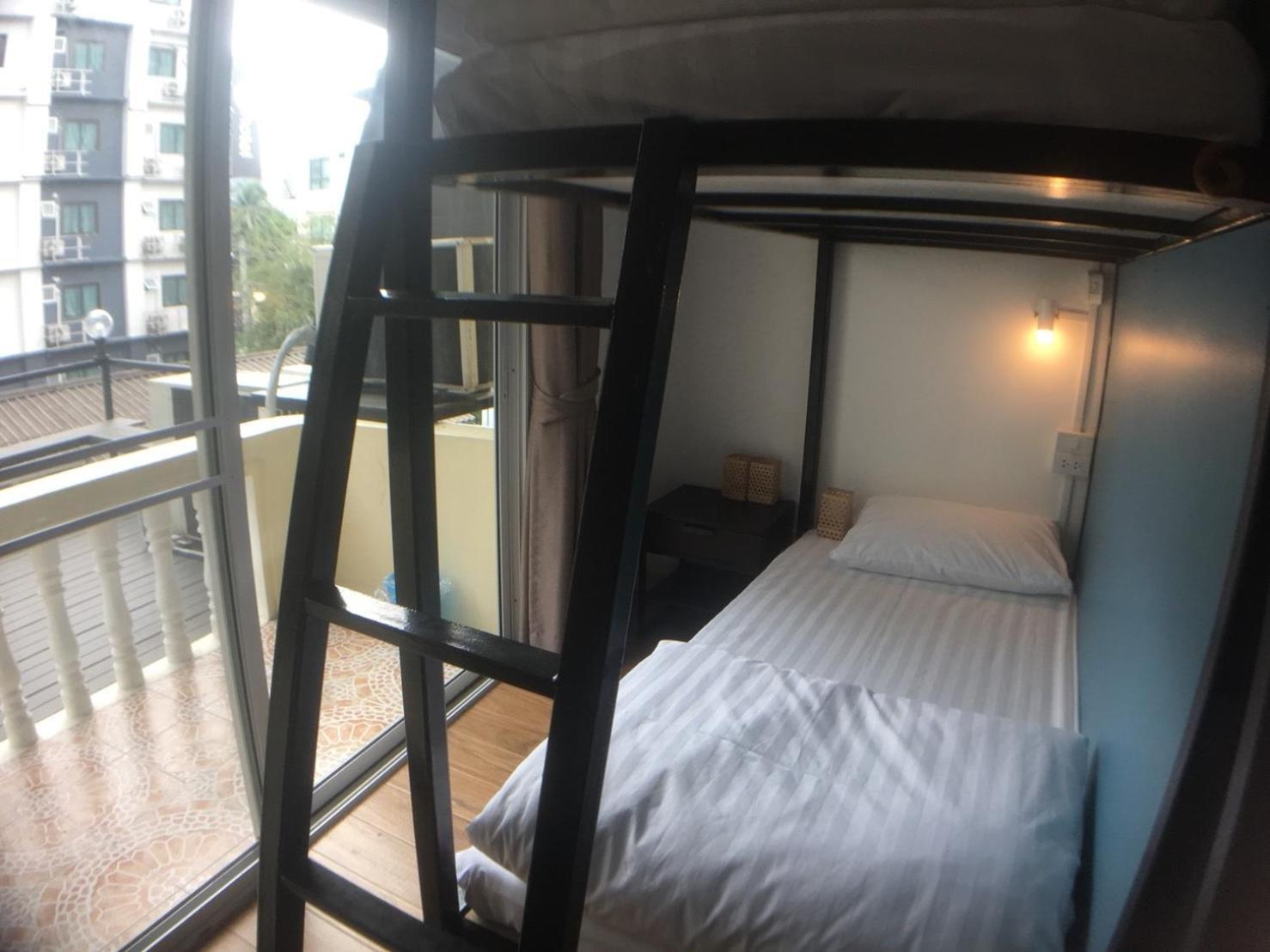 Beebedz Hostel Bangkok Exterior foto