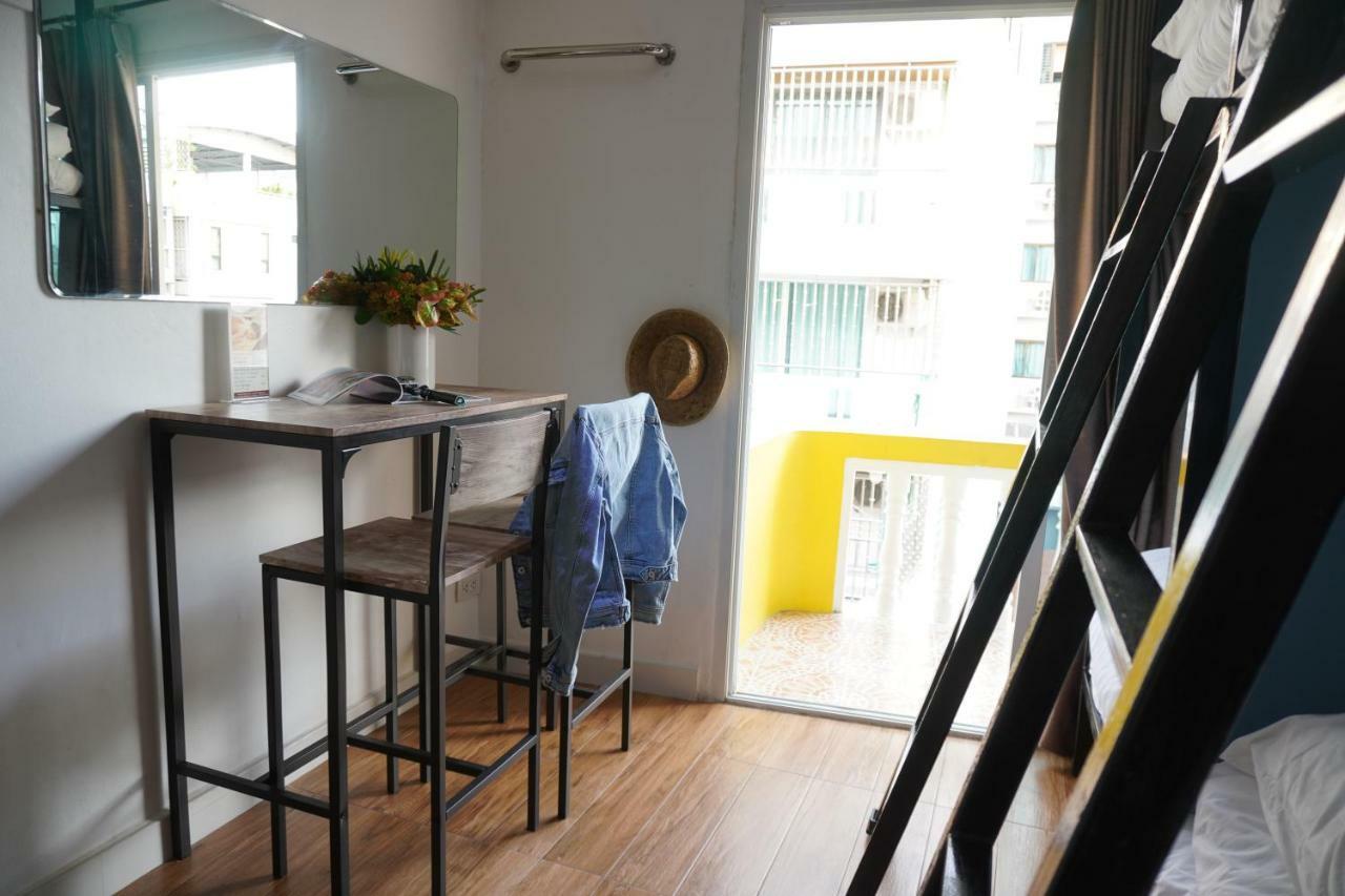 Beebedz Hostel Bangkok Exterior foto